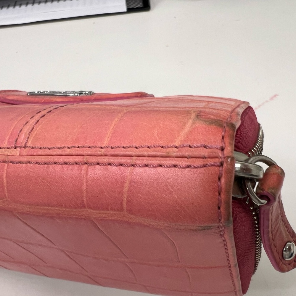 Preloved - Picture 4 of 9